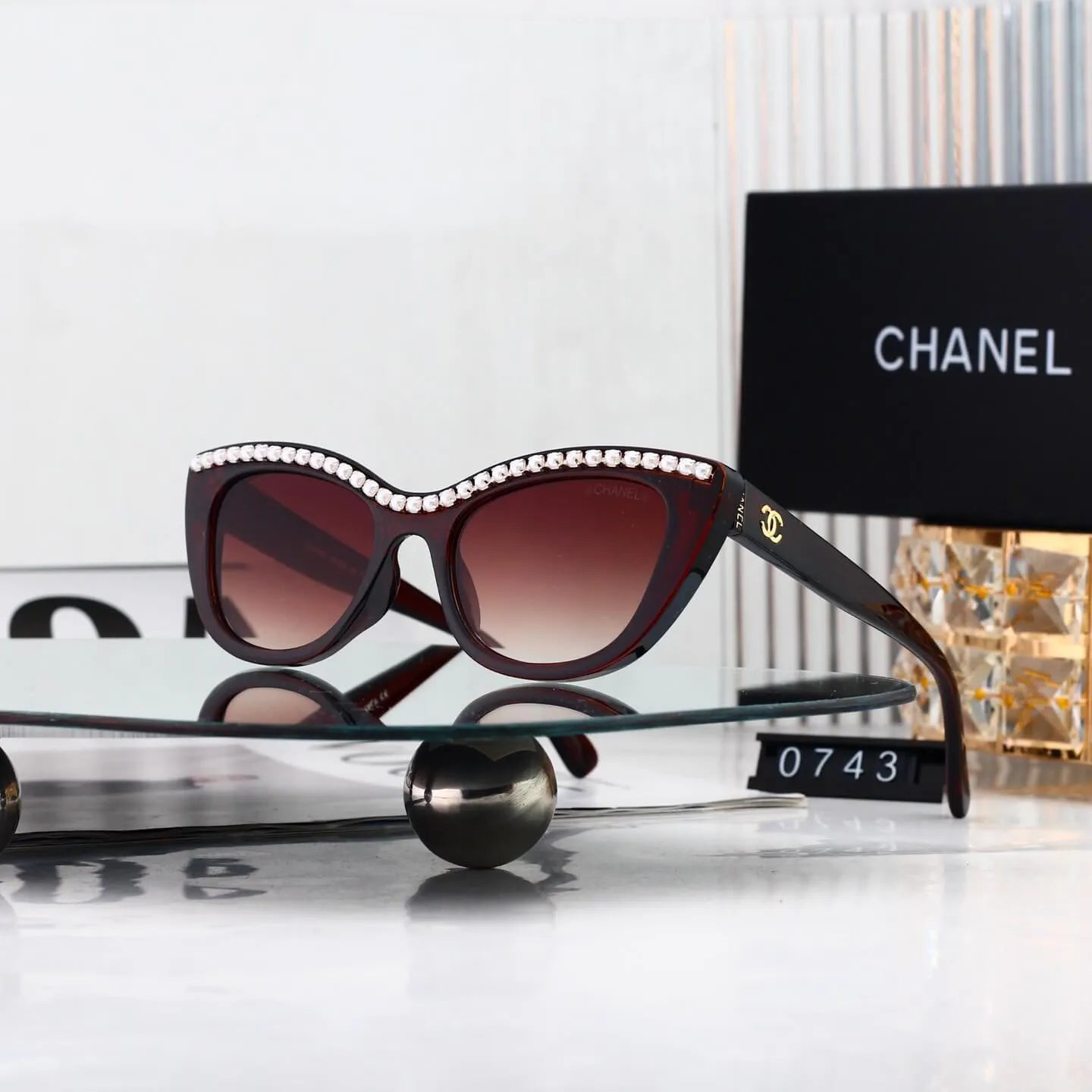 Cat-eye Pearl Trim Sunglasses