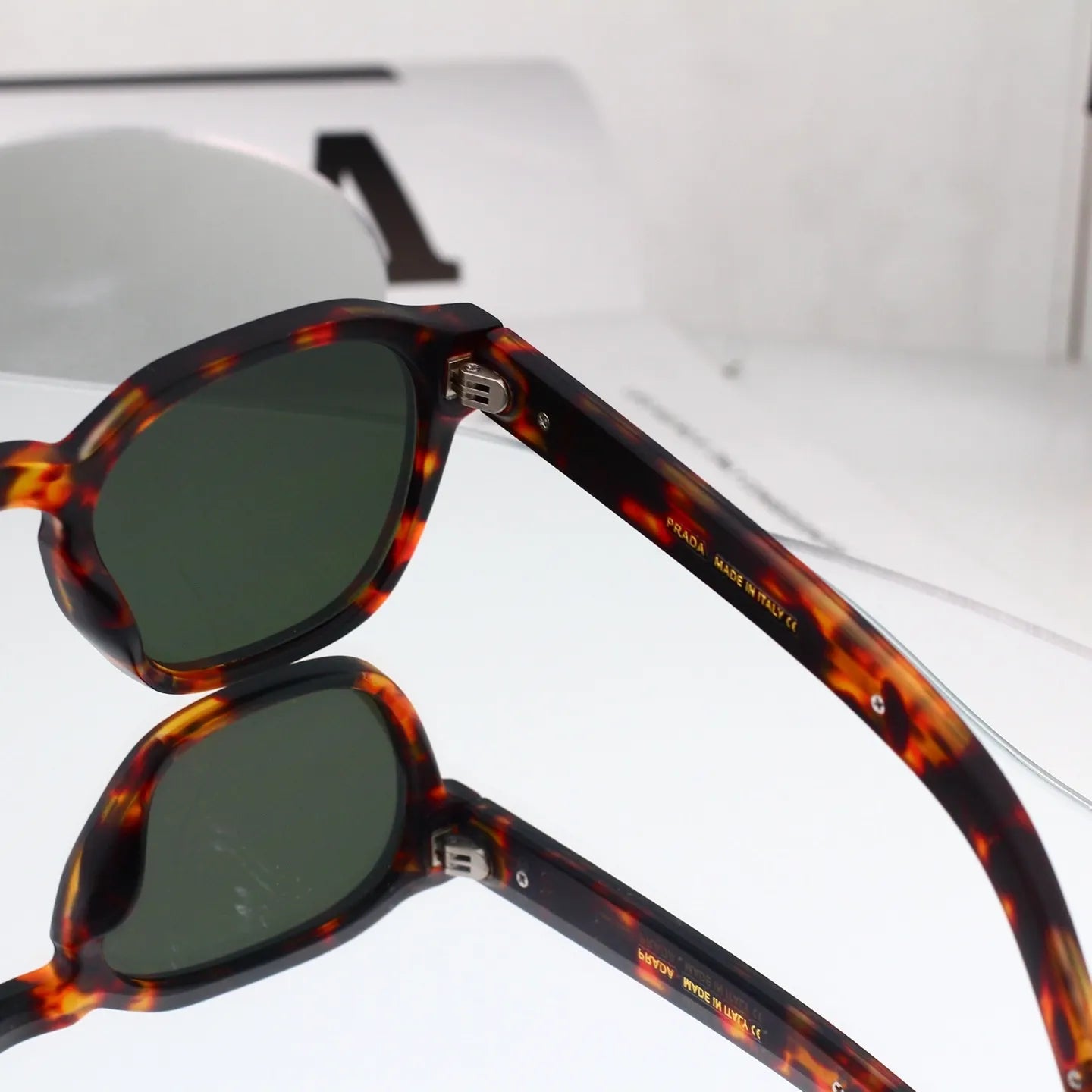 Side Temple Patchwork Sunglasses