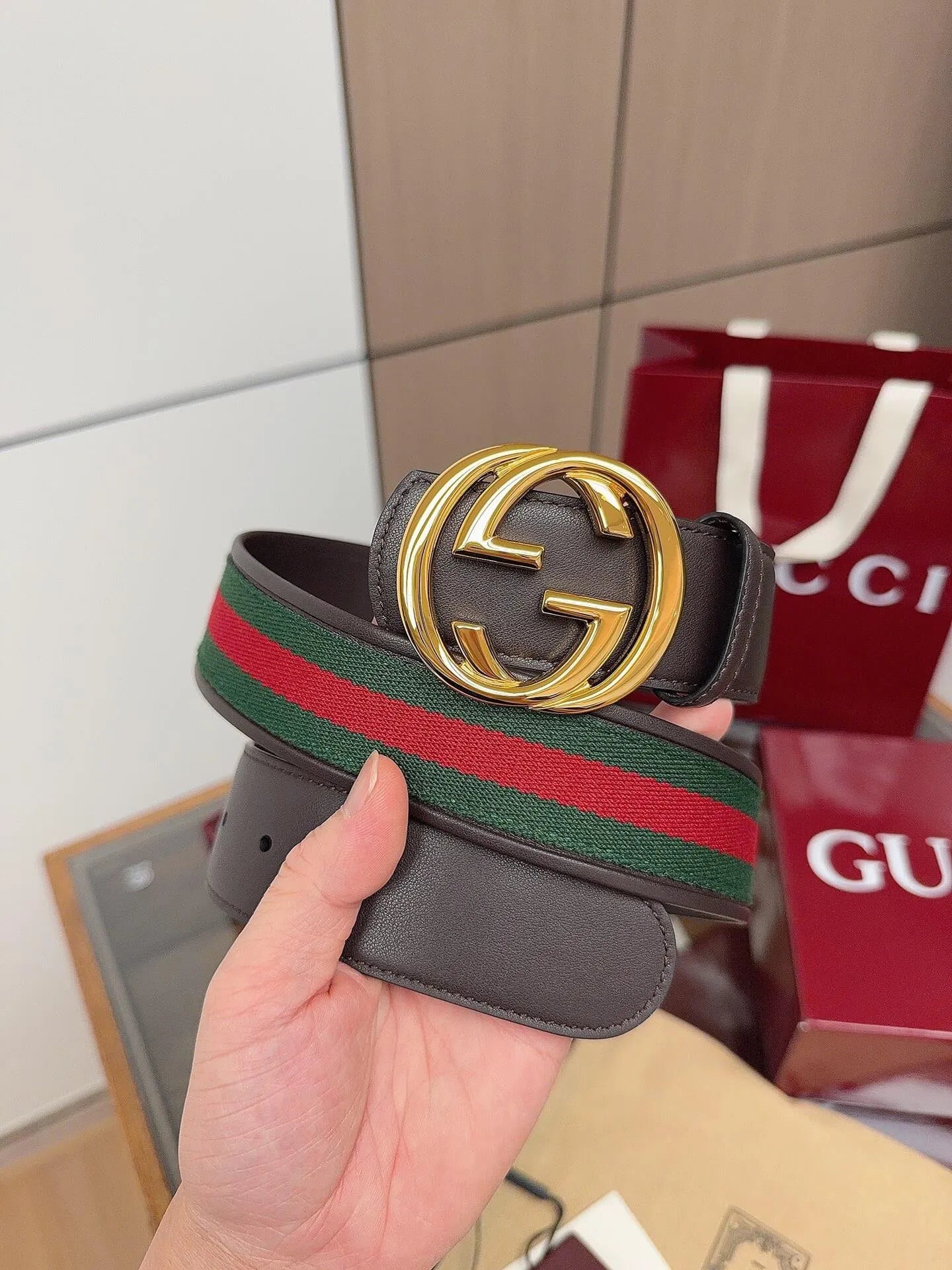 Red‑Green Striped Belt