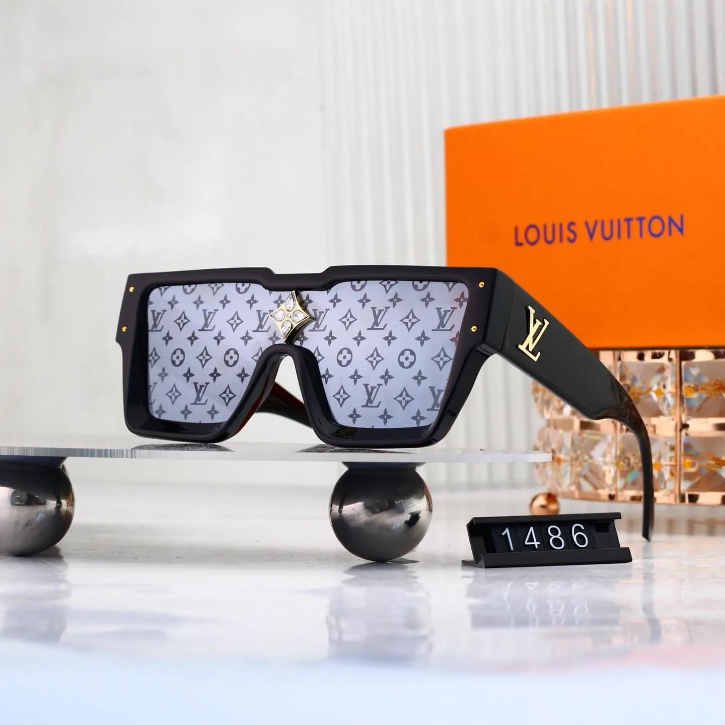 Four-Leaf Clover Diamond Sunglasses
