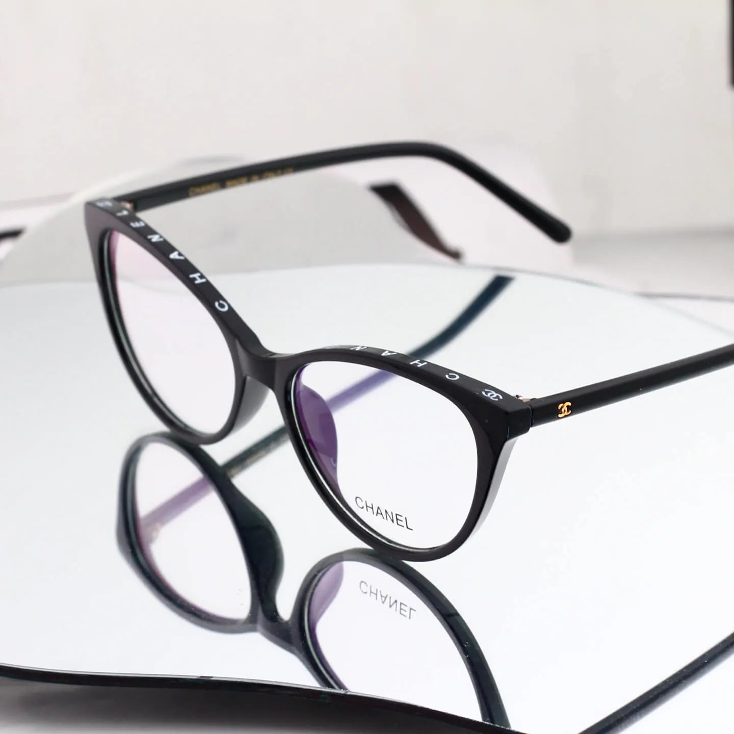 Classic Oval Cat Eye Fashion Sunglasses