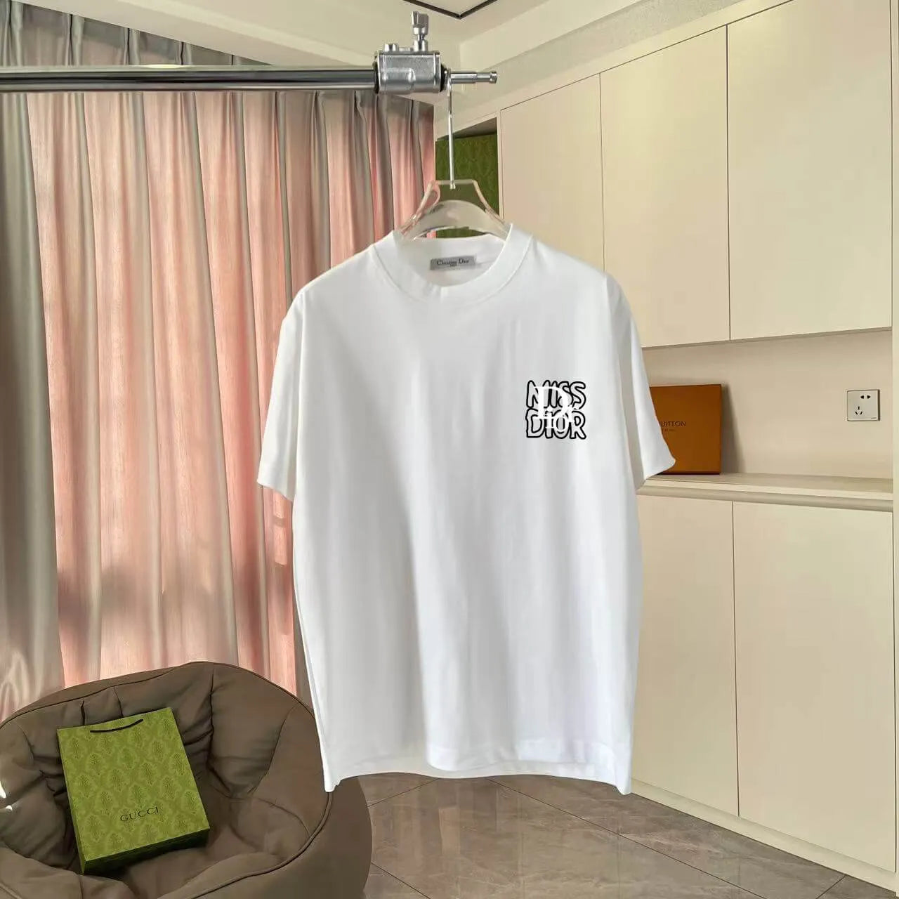 Contrast Logo Crew Neck Casual T‑Shirt