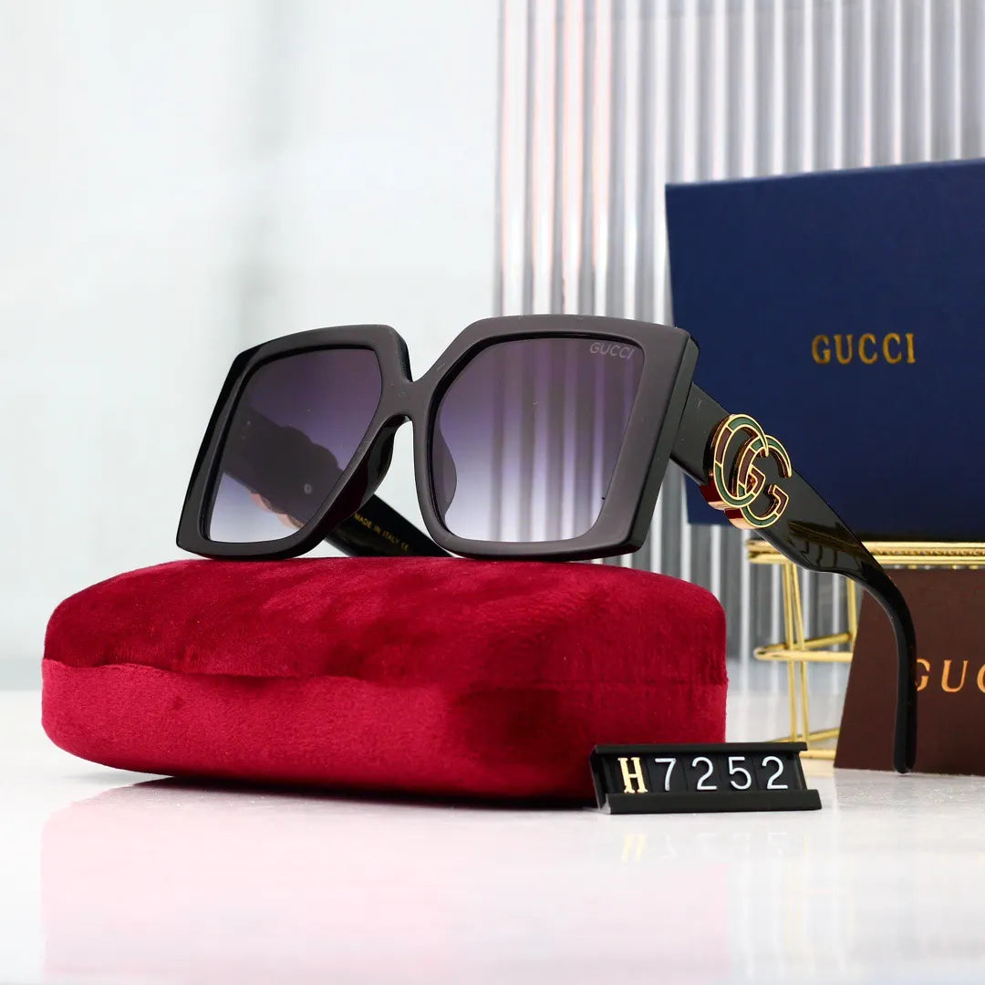 Oversized Letter Temple Sunglasses