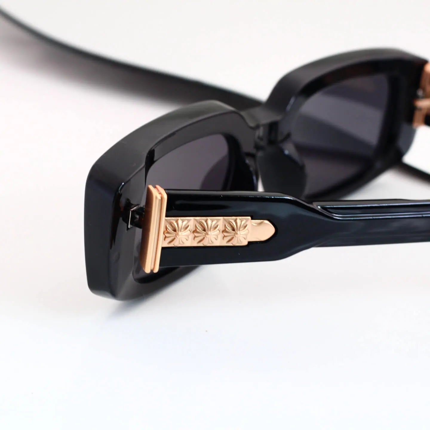 Retro Slim Rectangle Sunglasses