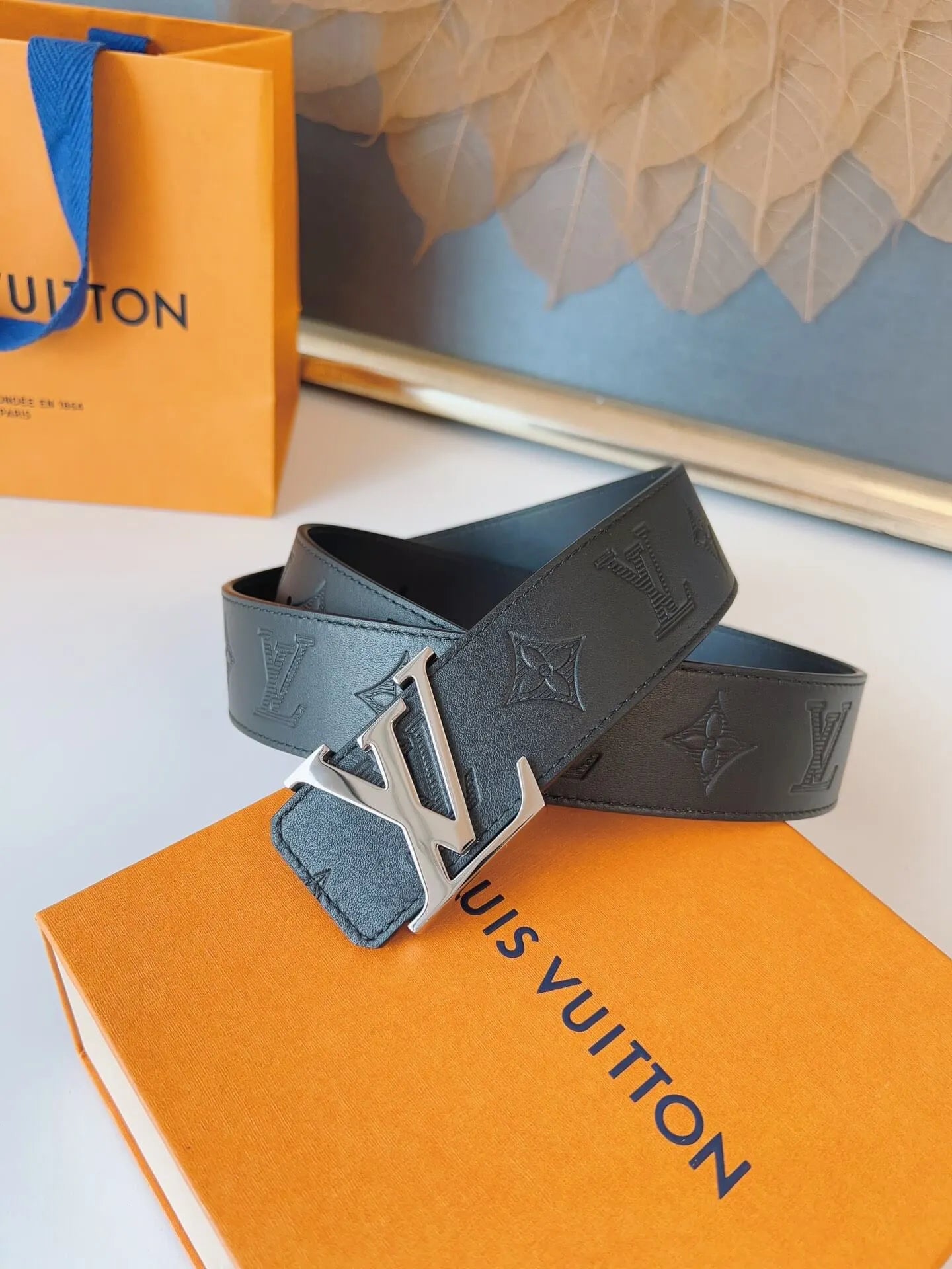 Calfskin Embossed Pattern Leather Belt