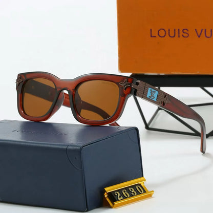 Contrast Temple Wayfarer Shades