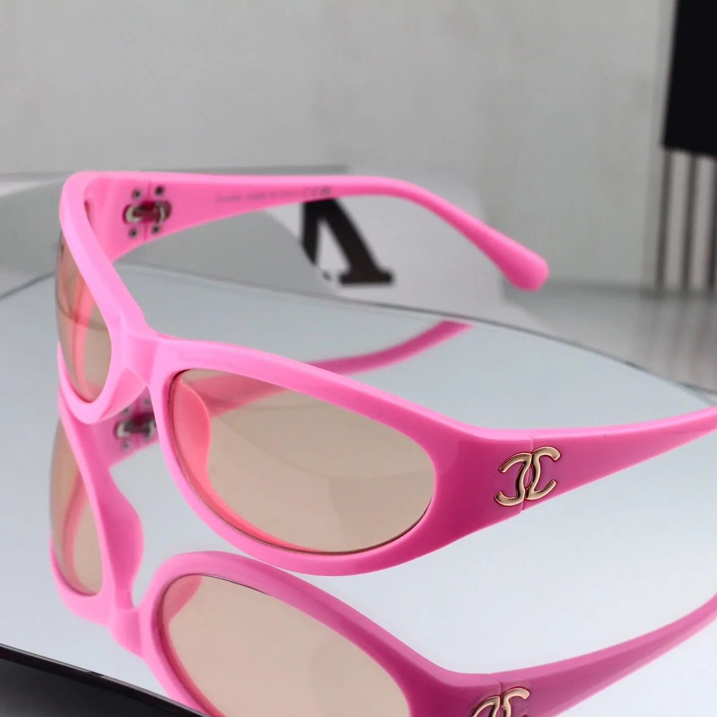 Vintage Oval Sunglasses