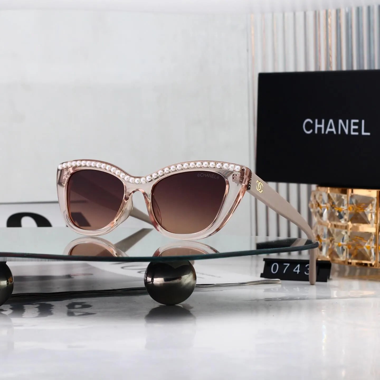 Cat-eye Pearl Trim Sunglasses