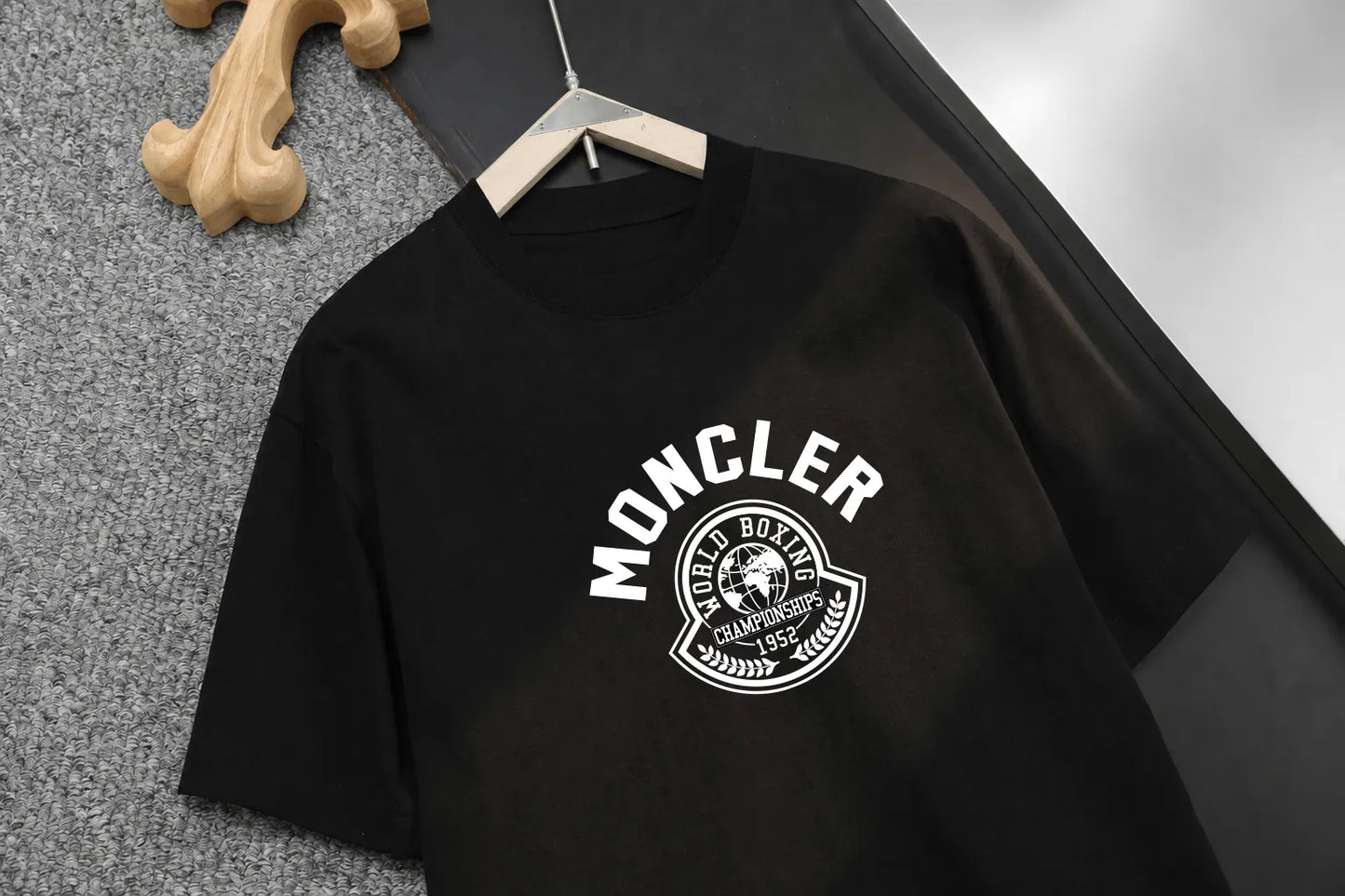 Badge Print T‑Shirt