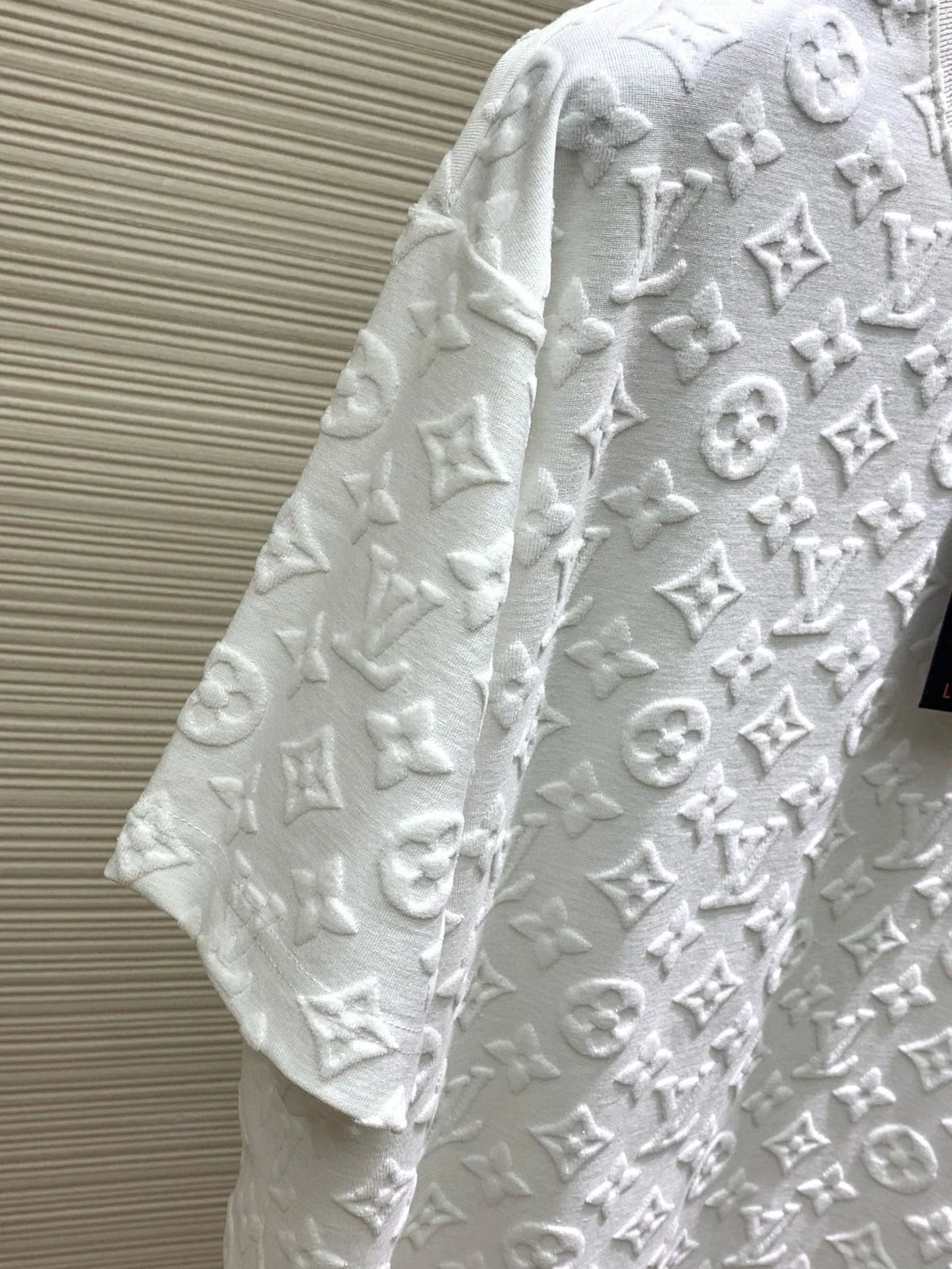 Foam Round Neck Sleeve T-shirt