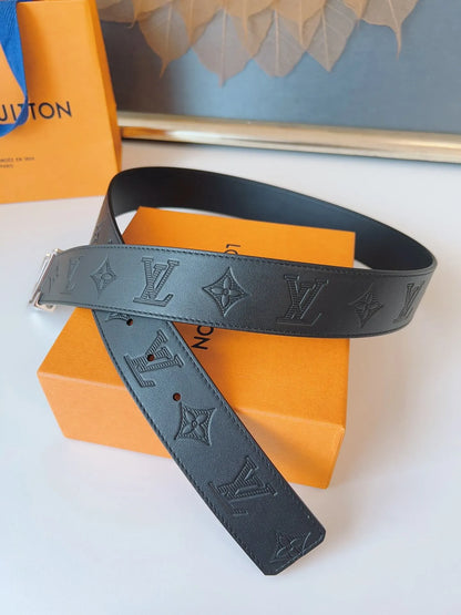 Calfskin Embossed Pattern Leather Belt