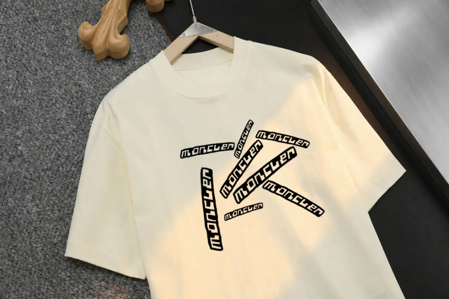 Radial Staggered Logo Crew Neck T‑shirt