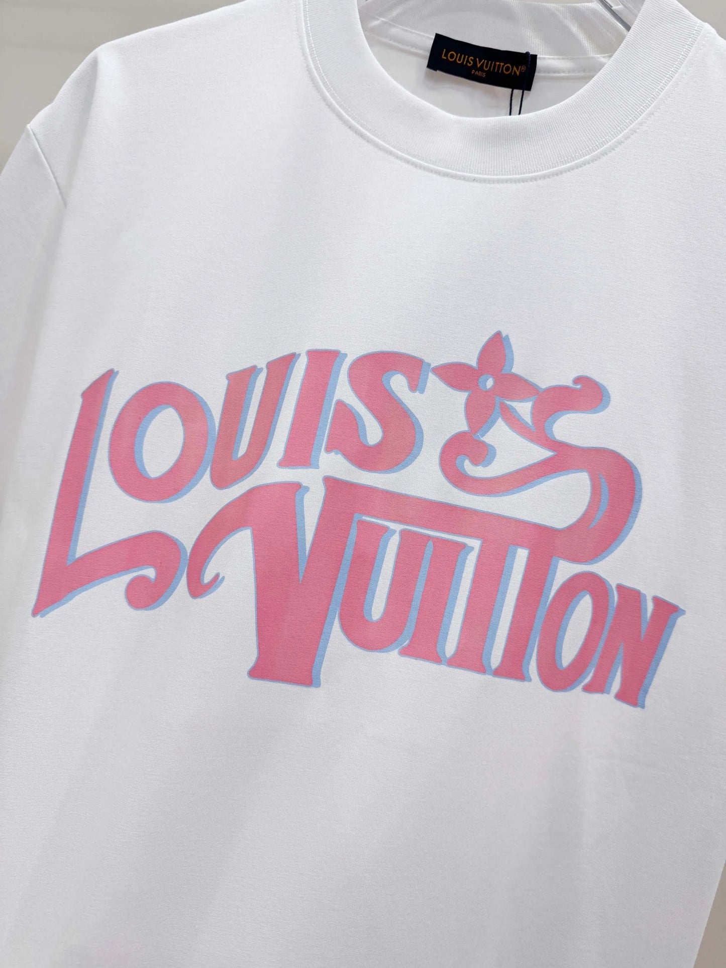 3D Shadow Graffiti Letter Print T-Shirt