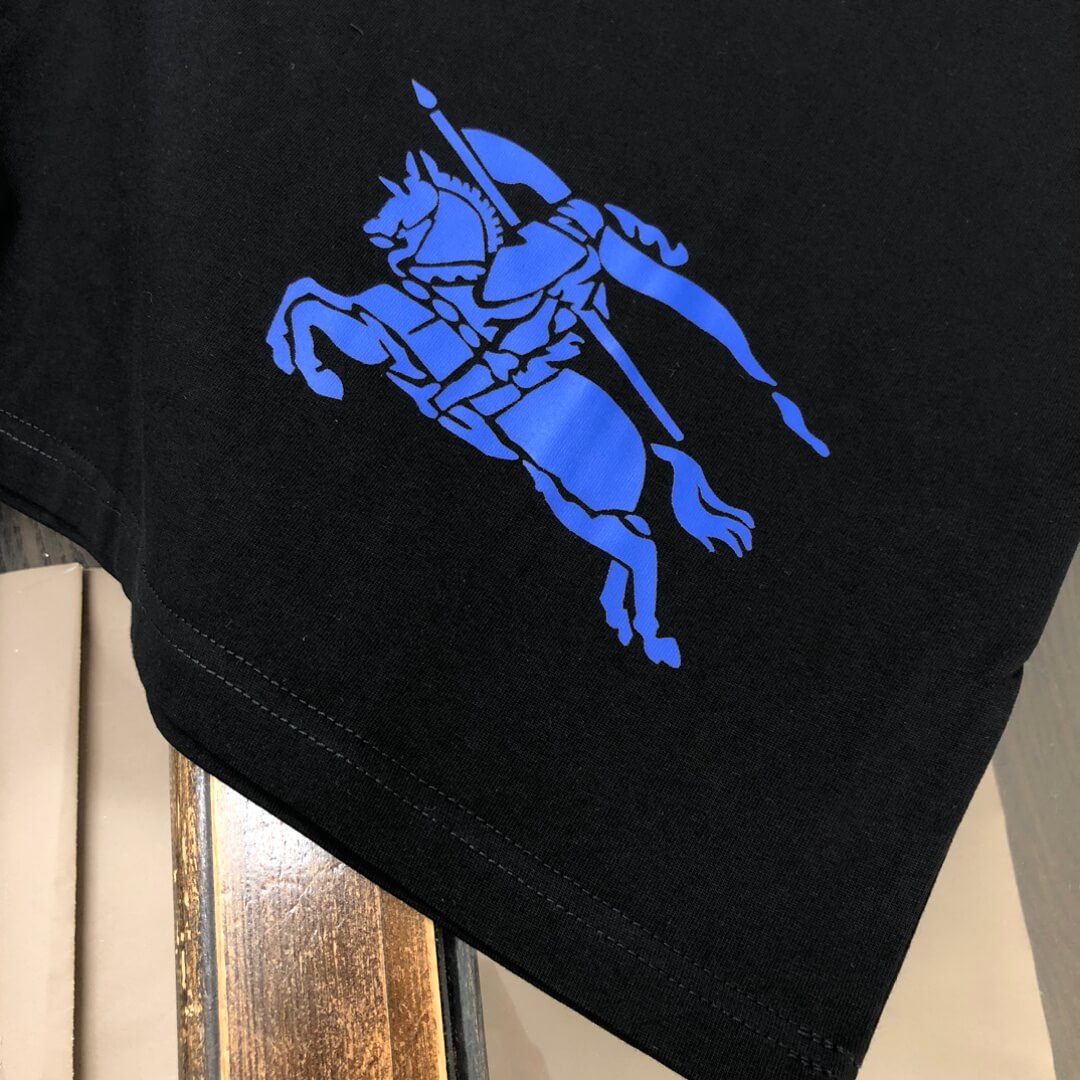 Hem Knight Print T‑Shirt