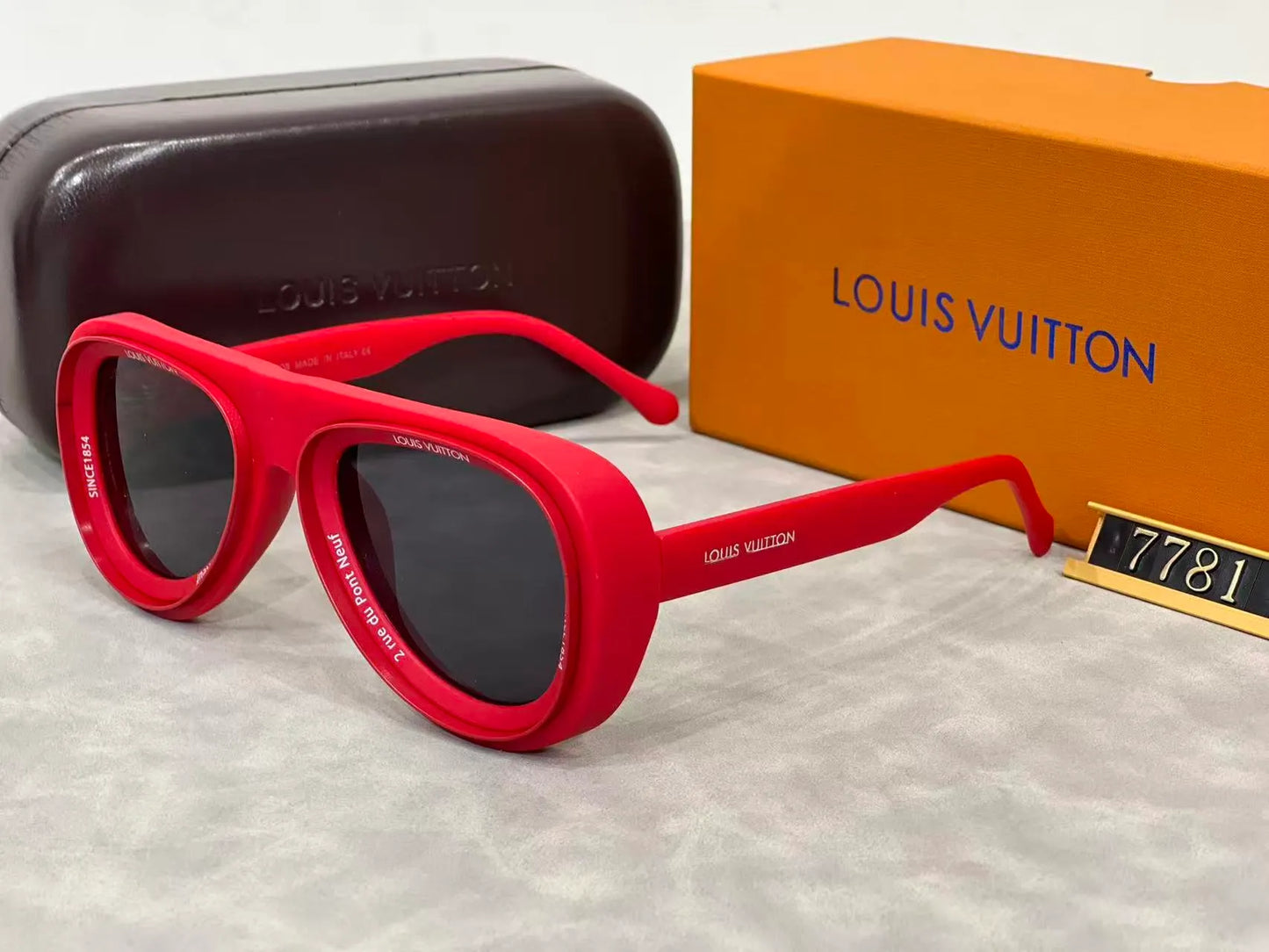 Modern Teardrop Sunglasses