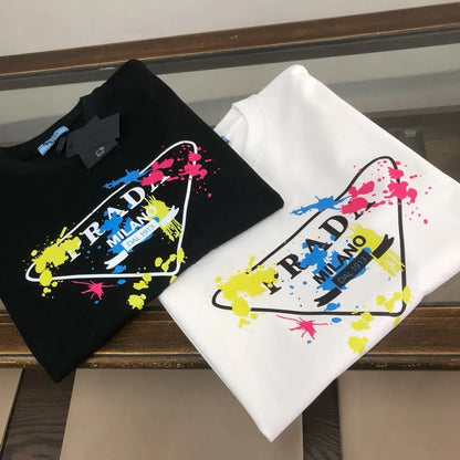 Triangle Spray Paint Print T-shirt
