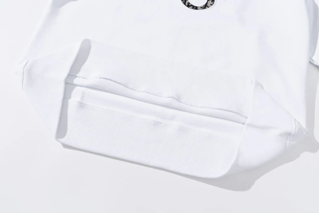 Classic Overlap Print Sweatshirt