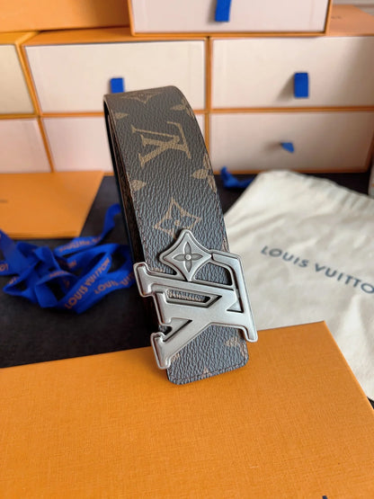 New Style Retro-Pattern Calfskin Leather Belt