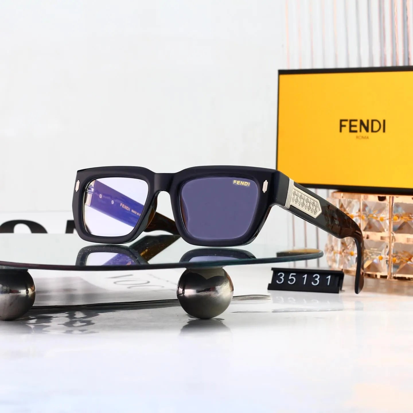 Retro Thick Frame Sunglasses