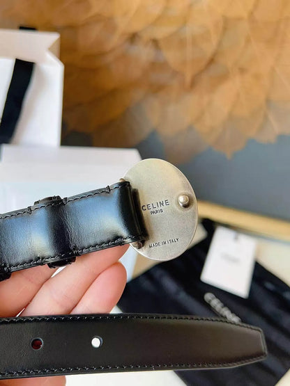 Triomphe Oval Buckle Belt