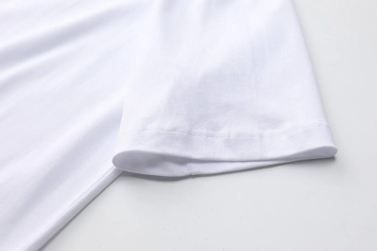 Glow Outline Print T-shirt