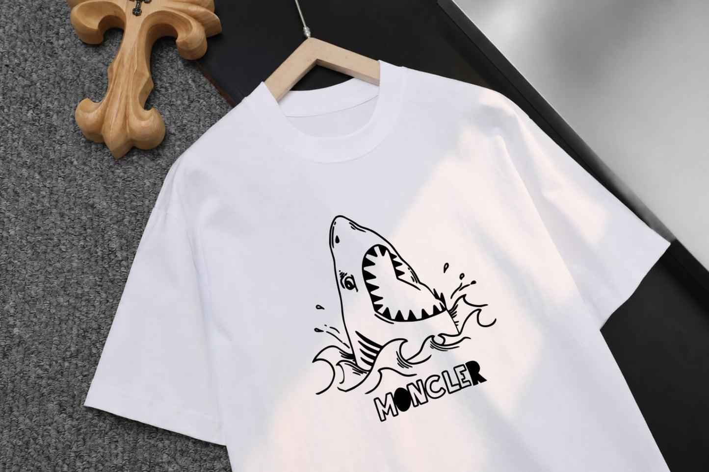 Wave Shark Graphic T‑shirt