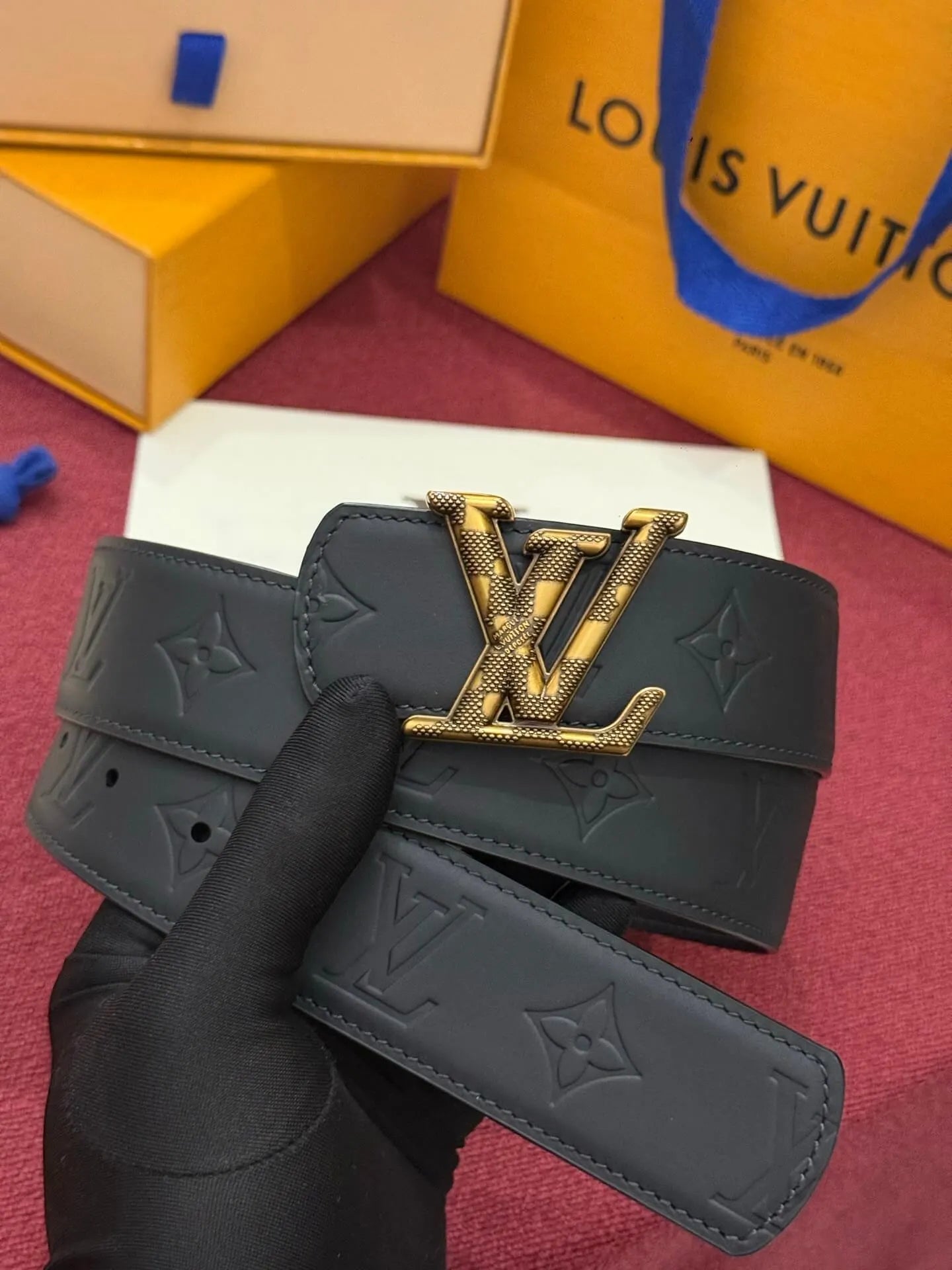 Street‑Style Belt With Classic Elements