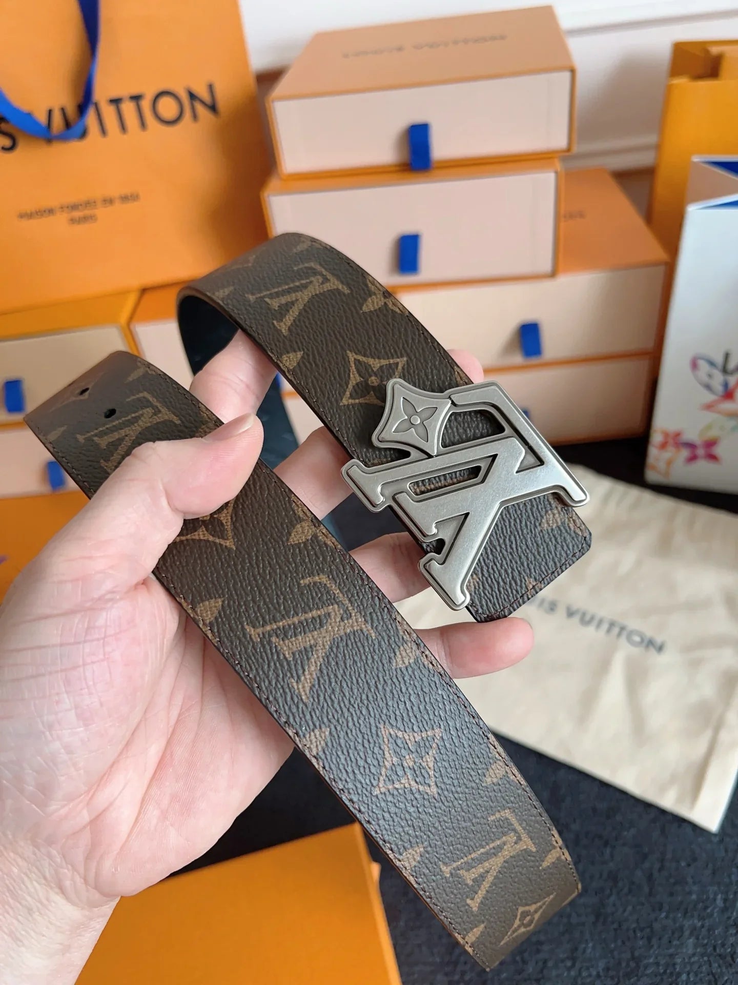 New Style Retro-Pattern Calfskin Leather Belt
