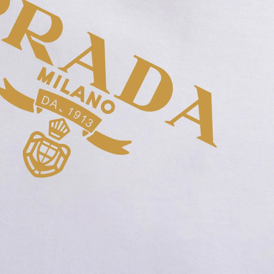 Gold Badge Print Short‑Sleeve T‑Shirt