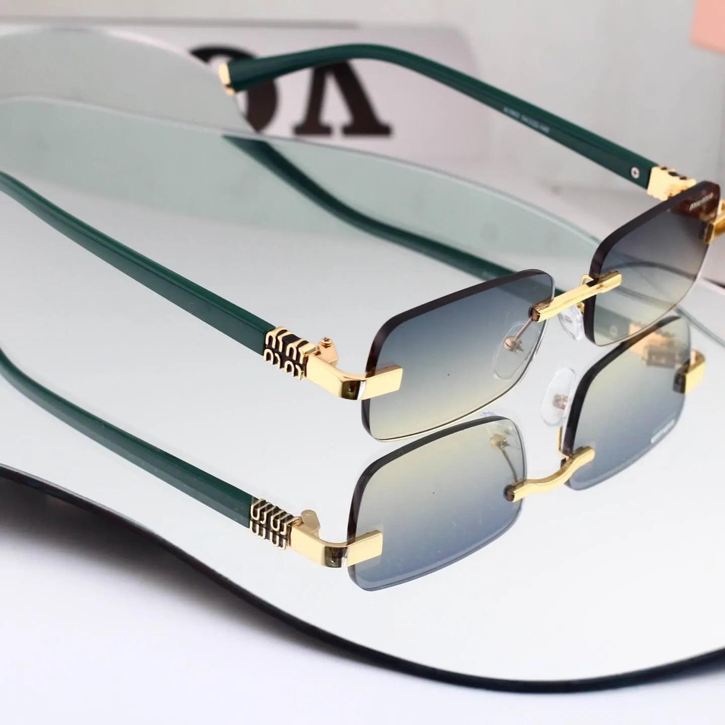 Minimalist Frameless Gradient Shades Sunglasses